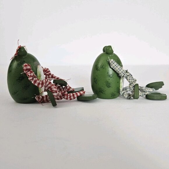 Vtg Folk Art Frog Figurines Fabric Arms & Legs – Set of 2 Country Cottage Décor - Picture 4 of 10